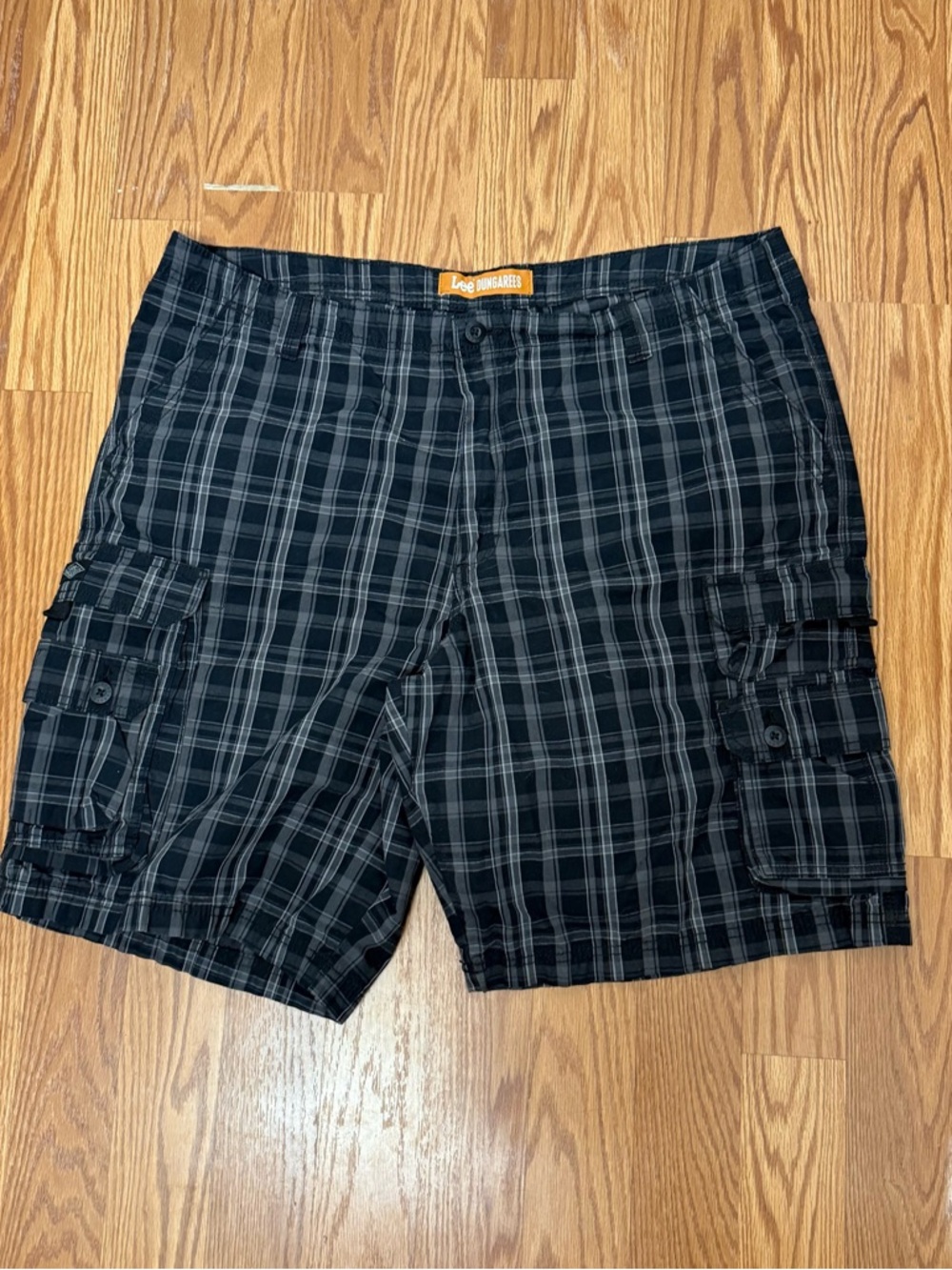 Lee Black Plaid Cargo Shorts for Men sz 42
